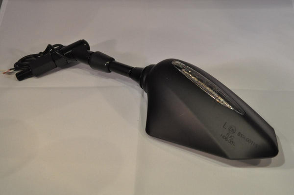 Zugang zur Rückspiegel mit Blinker für die links von der Regel.