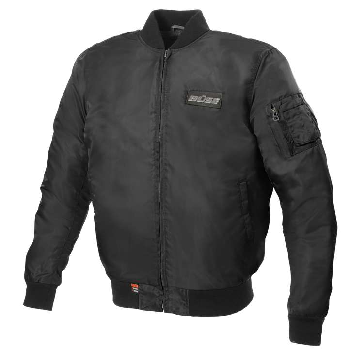 Buse Textil Mc-Jacka Kingman Svart med ribbade muddar, dragkedja och fickor fram. Stilren svart design för motorcykelåkare.