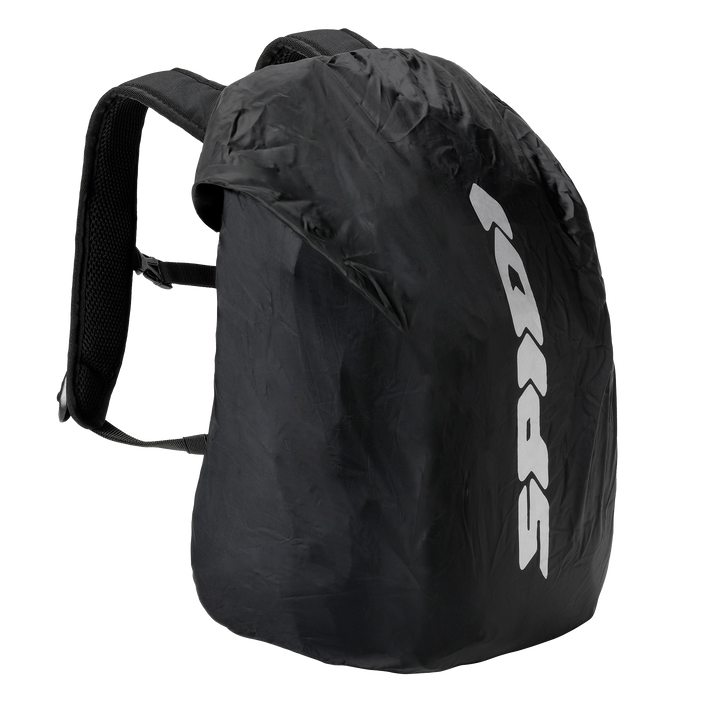 Spidi Ryggsäck Tour Pack Svart med vattentätt överdrag och tydlig logotyp, idealisk för skydd mot regn under motorcykelturer.