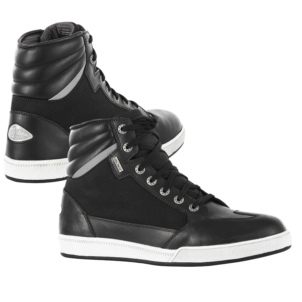 BÜSE Unisex Mc-Skor B59 vattentäta i svart med hög komfort och skydd. Stilren design med snörning och förstärkt häl för säker motorcykelkörning.