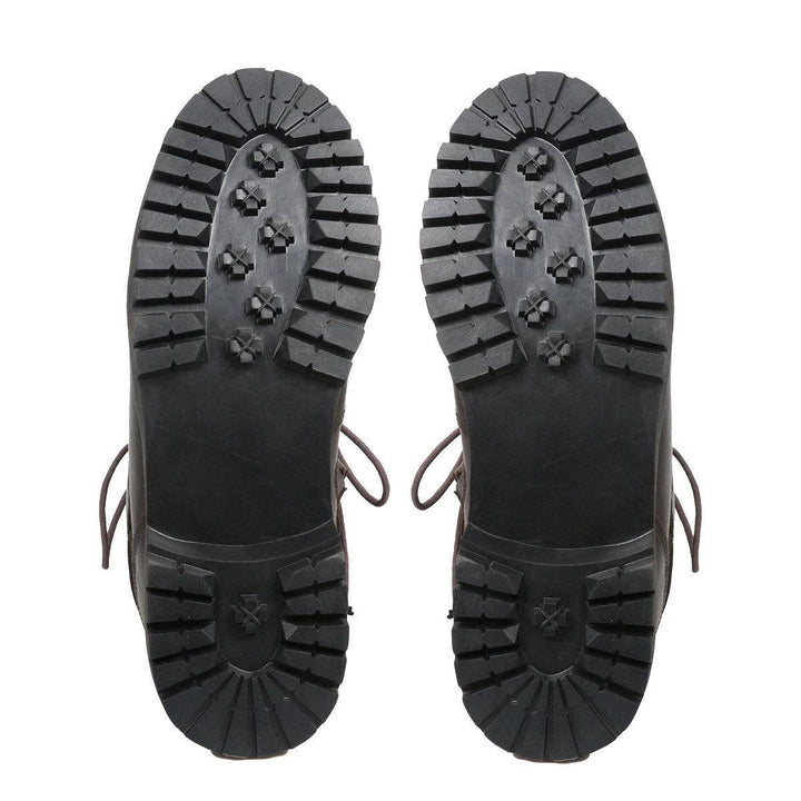 Sulan på Sweep Mc-Stövlar Ragnar Brun med grovt mönster för optimalt grepp och stabilitet vid motorcykelkörning.