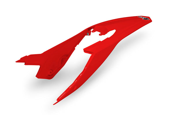 Fender arrière d'OVNI + panneaux latéraux - Beta RR BE02001 # 063